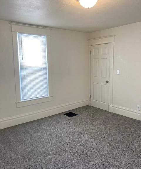 2419 NE Madison Ave — Photo 16