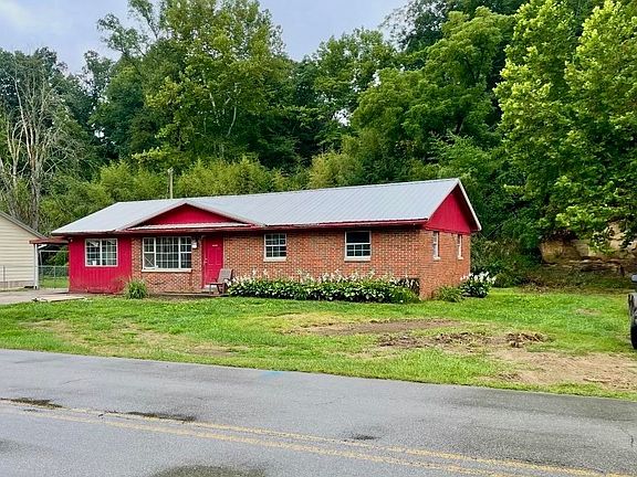3rd image of 2412 Shopes Creek Rd