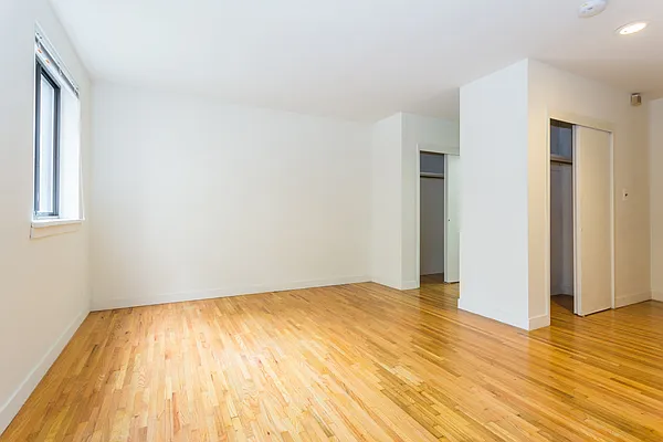 Rented by Compass | media 11