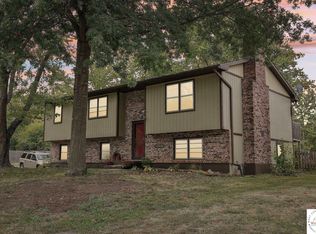 400 Acorn Pl, Warrensburg, MO 64093