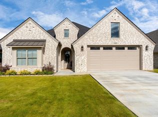 1511 Wellington Ln, Longview, TX 75605