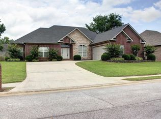 1116 Bent Tree Ln, Searcy, AR 72143