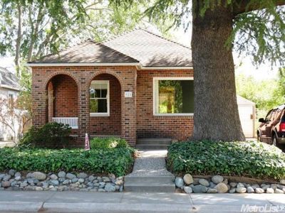 921 51st St, Sacramento, CA, 95819