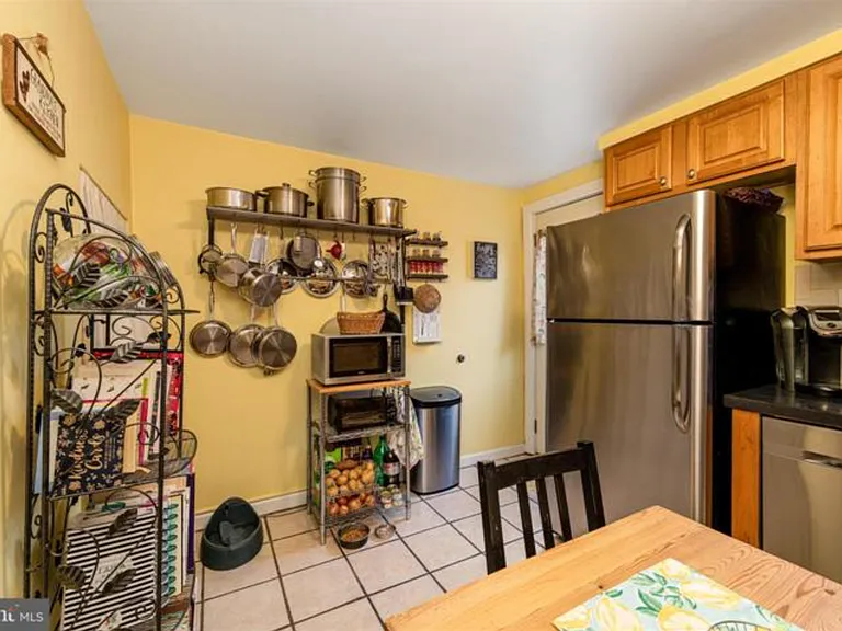 213 Daly St — Photo 10