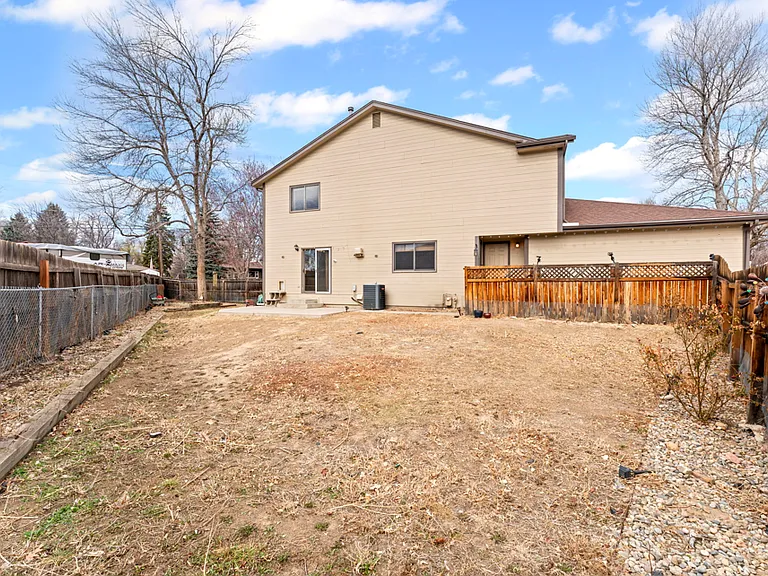 1219 Atwood St — Photo 25