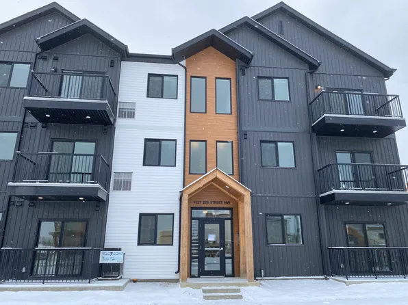 9227 228th St NW #206, Edmonton, AB T5T 4N5