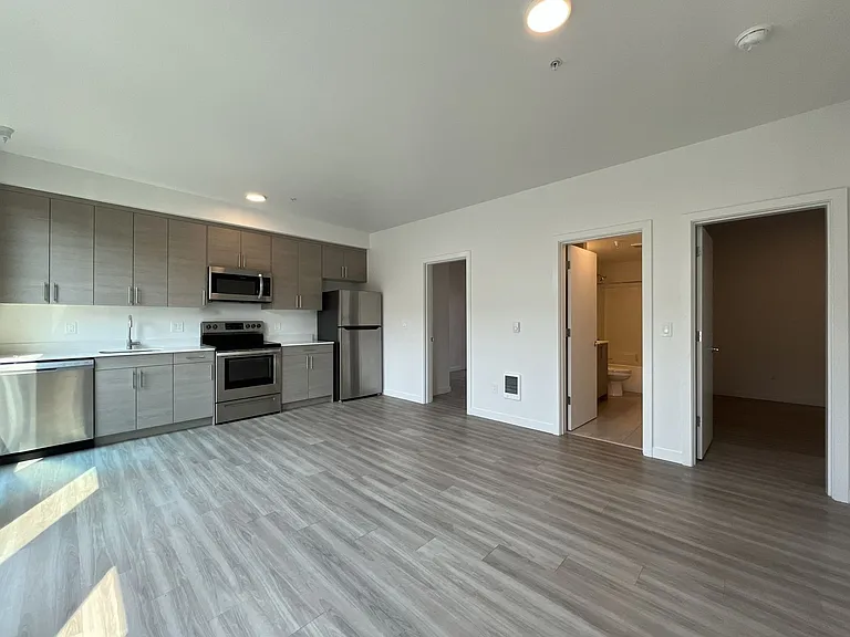 6080 SE 84th Ave #201B — Photo 8