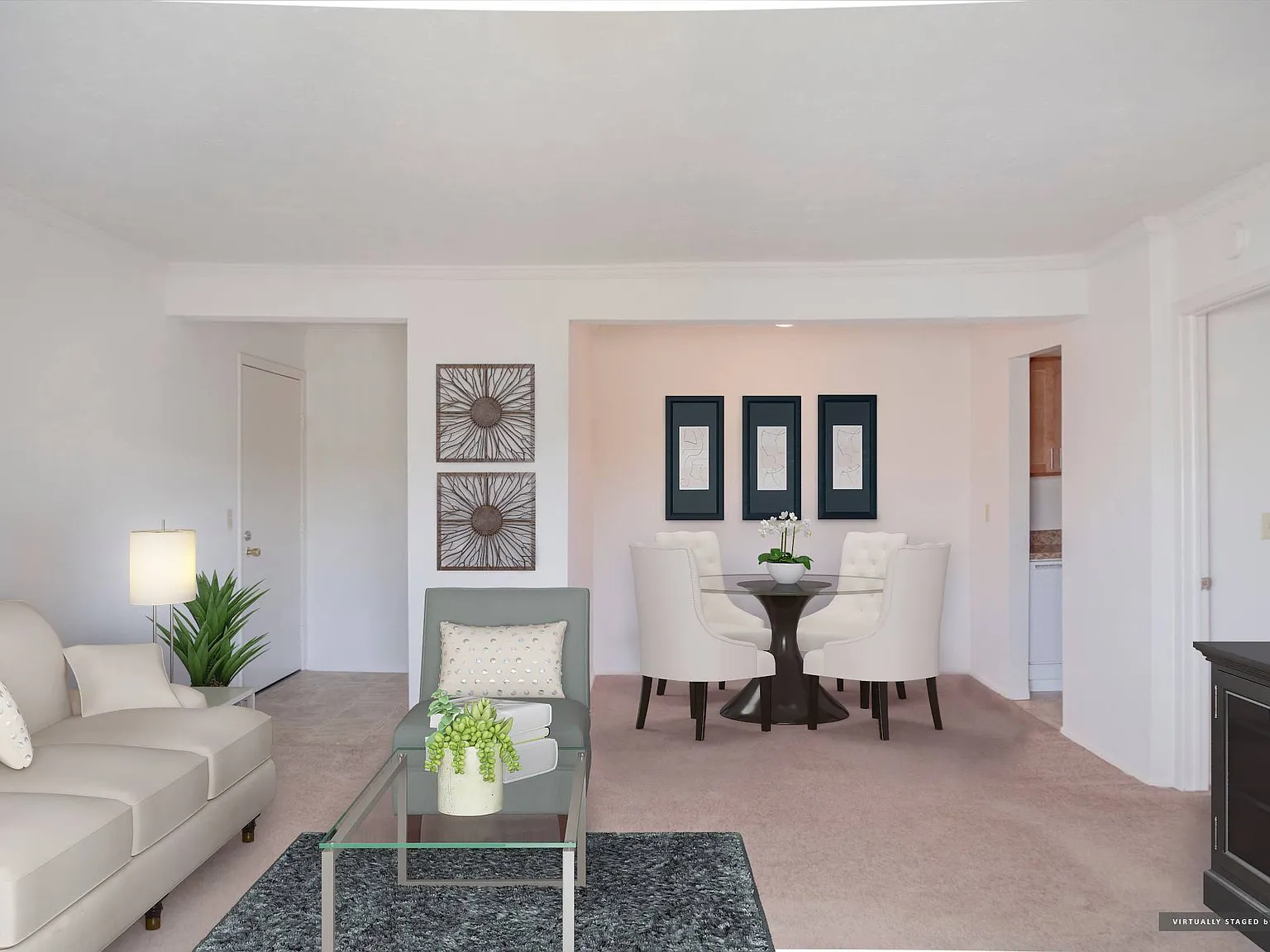 Hummingbird Pointe & The Gardens — Photo 4