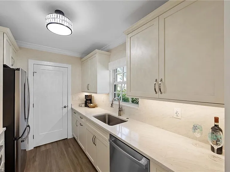 3070 Gulf Shore Blvd N #103 — Photo 25