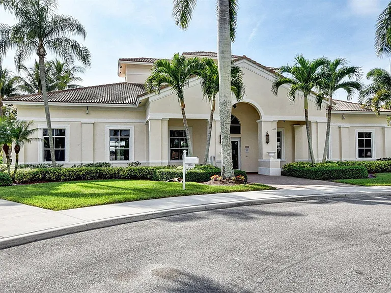 9917 Porta Leona Ln — Photo 22