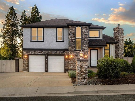 3rd image of 611 Deas Way