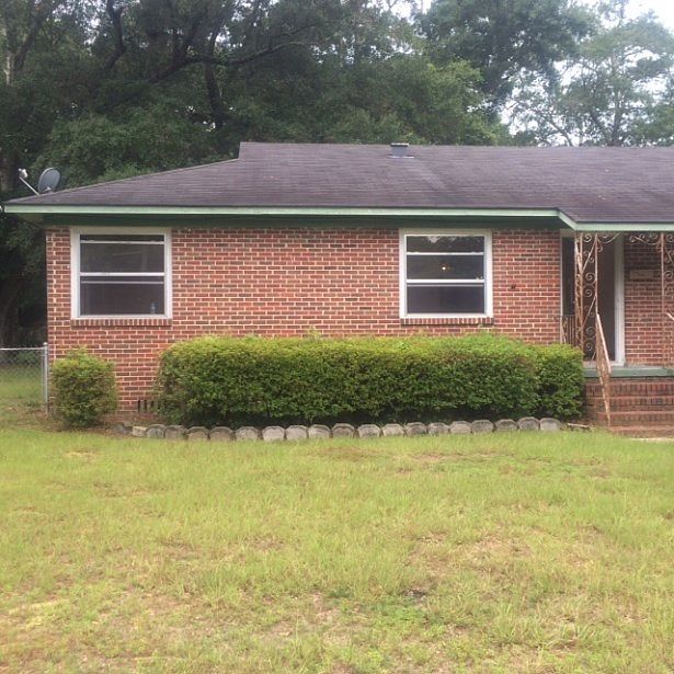 2nd image of 1200 W Buena Dr