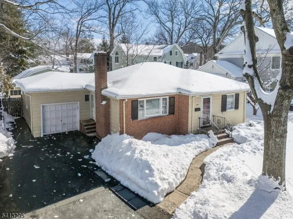 64 Tulip St, Summit City, NJ 07901