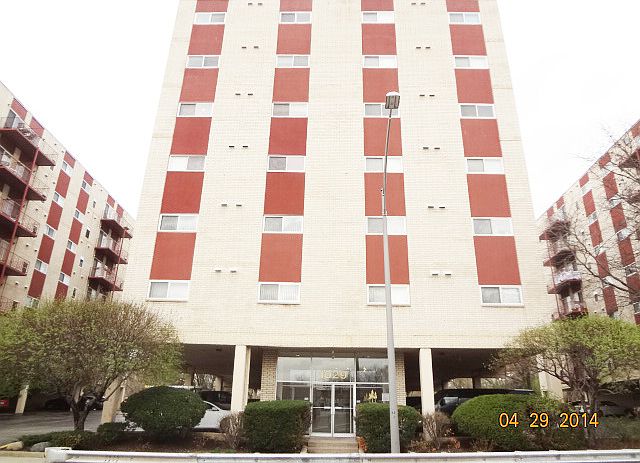 1st image of 1029 Des Plaines Ave APT 508