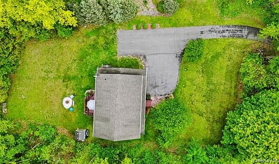 4th image of 29 Hickory Hill Road