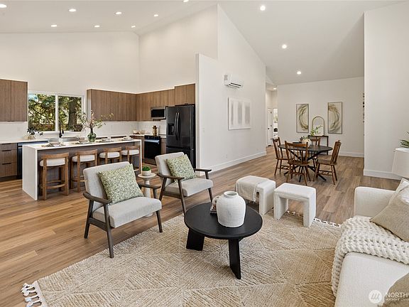 5th image of 391 Ridge Loop Road