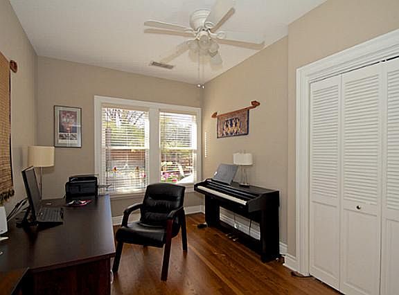 4th image of 5402 Monticello Ave