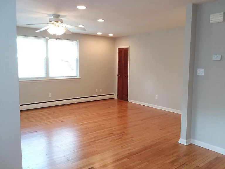 1227 Drexel Ave #C — Photo 3