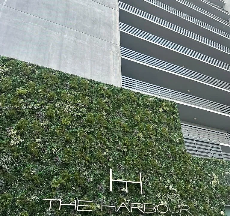 16385 Biscayne Blvd #2606