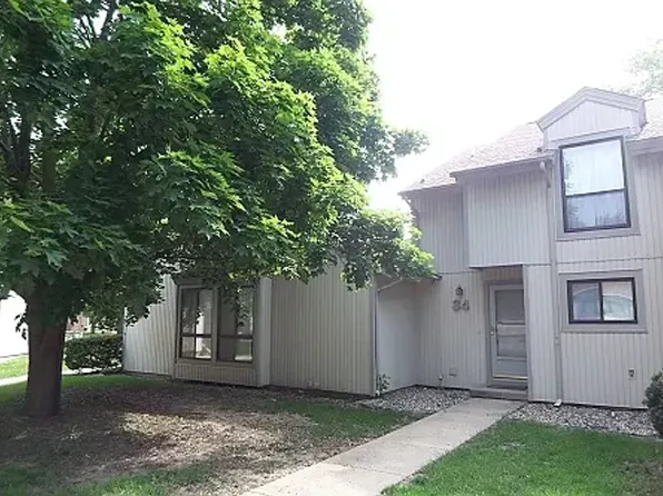 34 Colony West Dr, Champaign, IL 61820