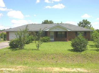 617 Maxie Cir, Metter, GA 30439