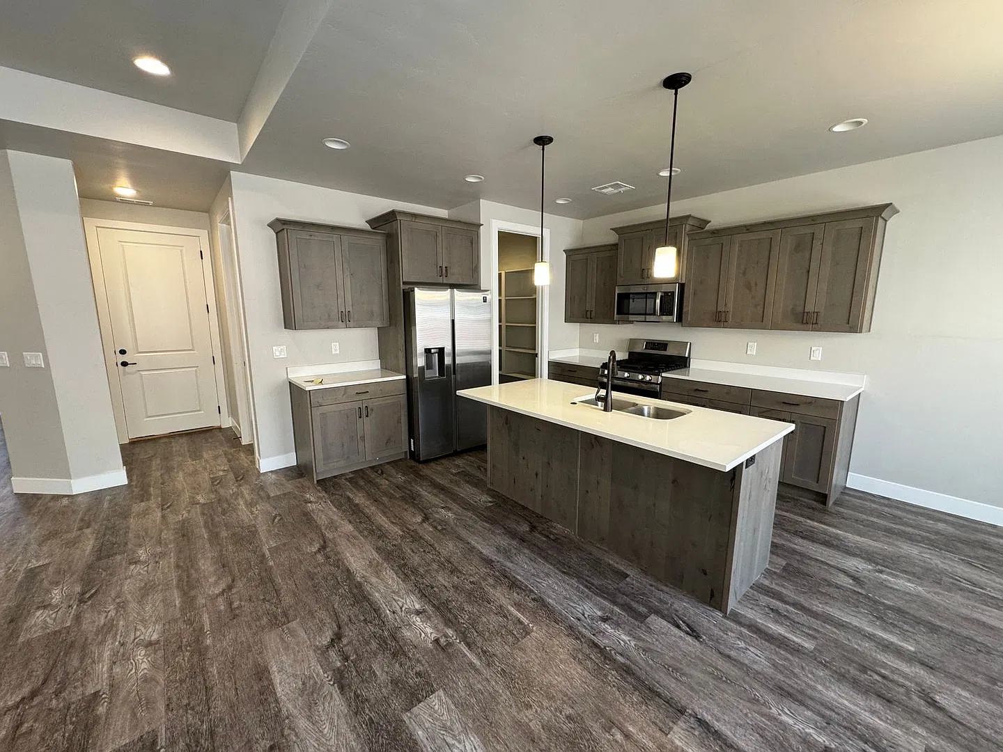 Nice home on Hurricane Hill! — Photo 4