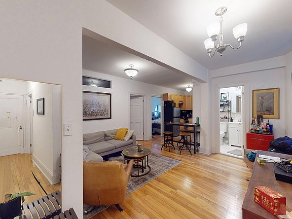 4th image of 163 W 17th St APT 5C