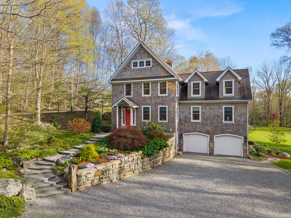 70H Reutemann Rd #H, North Stonington, CT 06359