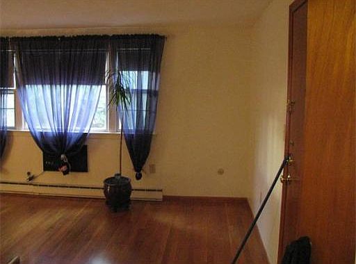 5th image of 57 Daniels St #6