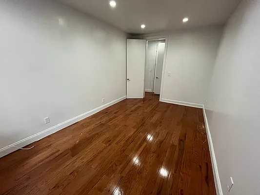 Rented by Premier One Realty LLC | media 9