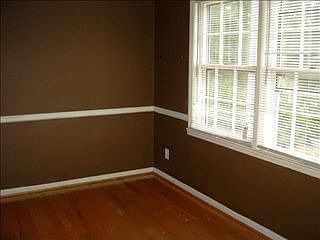 3rd image of 4730 Worden Dr