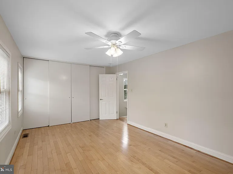 124 Barnsfield Ct #216 — Photo 21
