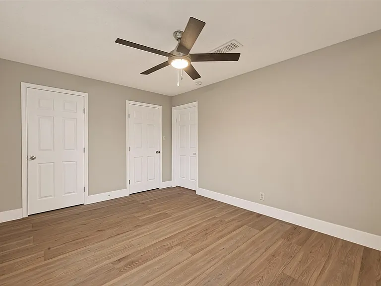 5833 Southlea St — Photo 33