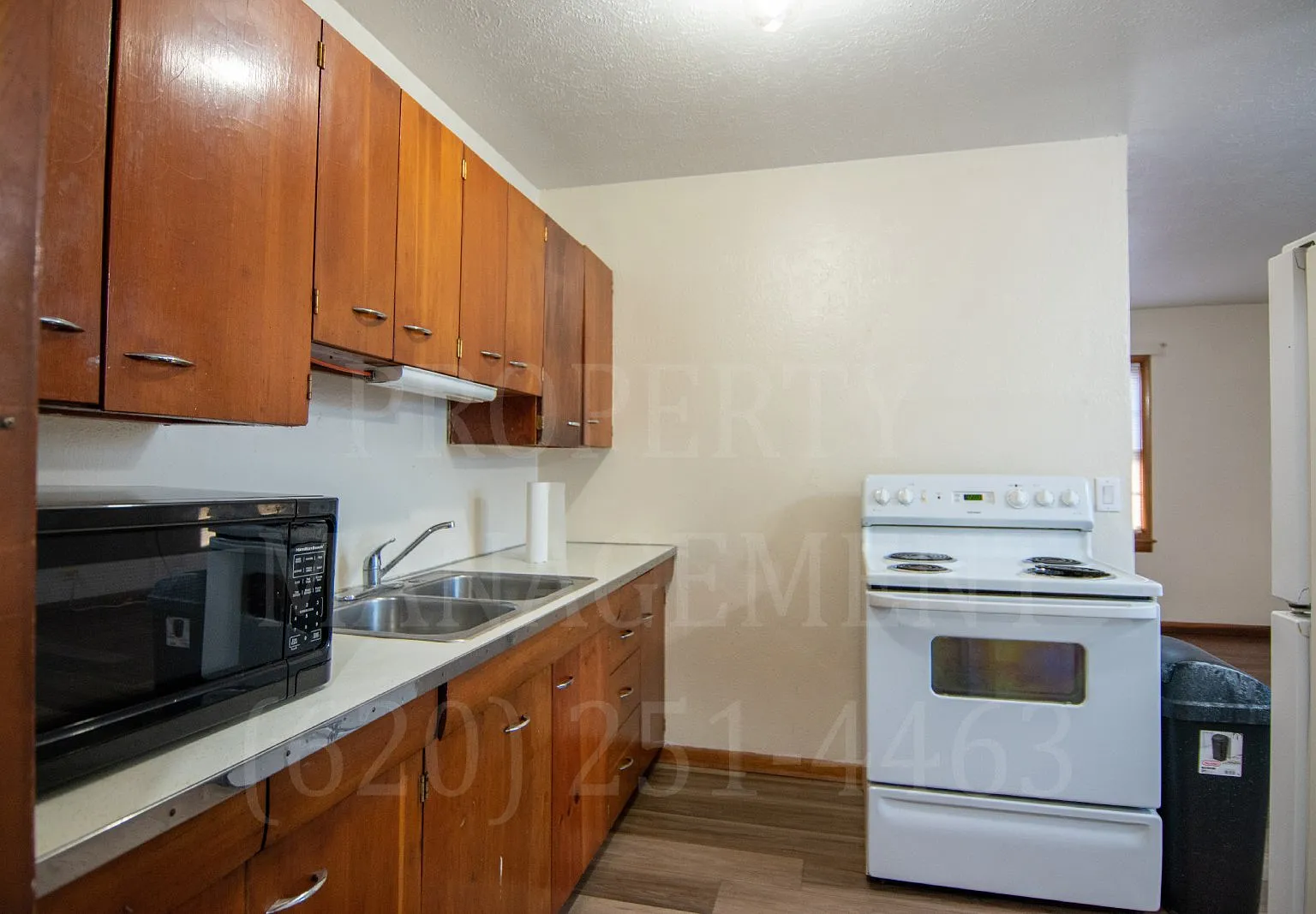 2 bed, 1.0 bath, 700 sqft, $800 — Photo 4