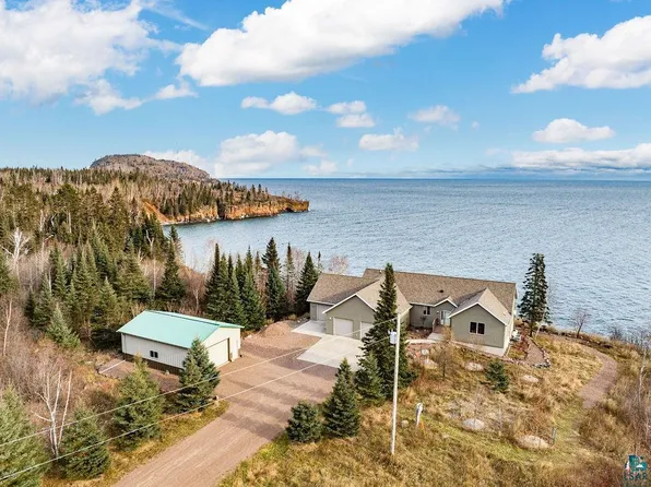 5367 Williams Dr, Silver Bay, MN 55614