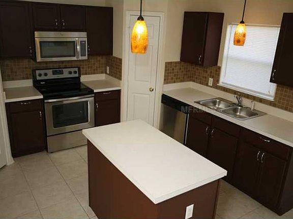 3rd image of 2749 Courtland Blvd