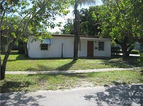 1st image of 590 NW 131st St