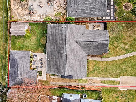 3rd image of 6449 Country Club Drive