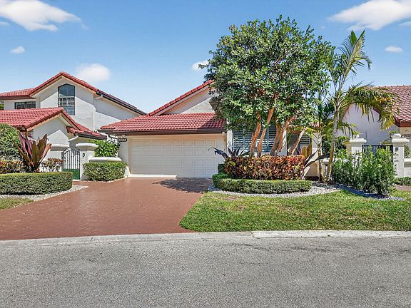 3rd image of 21634 Club Villa Terrace