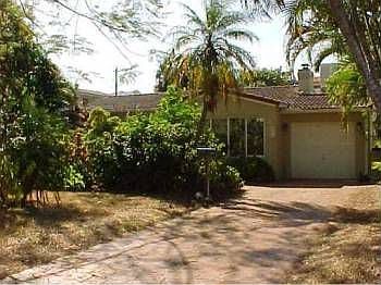 1st image of 423 NE 8th Ave
