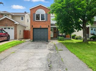 6651 Tooney Dr, Ottawa, ON K1C6P7