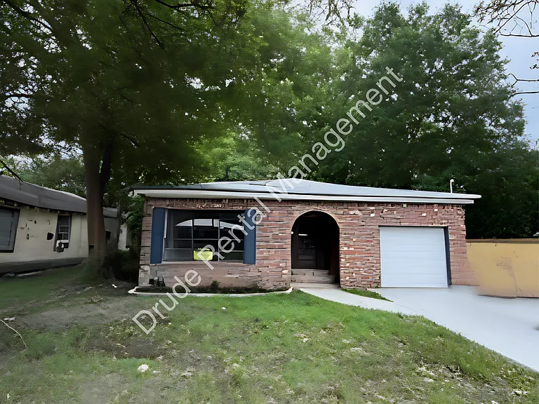 208 Wilbert Dangerfield Dr — Photo 1