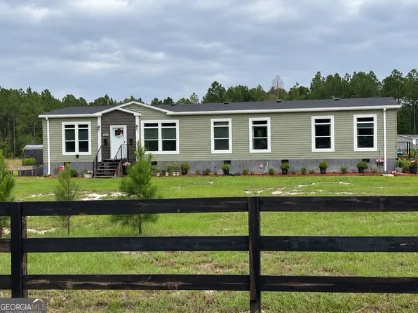 2460 Miller Hayes Rd, Waycross, GA 31503