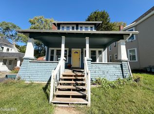 1137 Van Velsen St, Schenectady, NY 12303