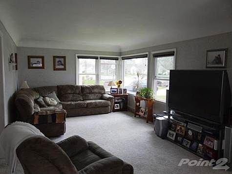 4th image of 1410 Hawthorne Ave
