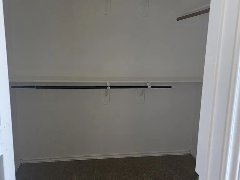 3406 Regency Ct — Photo 6