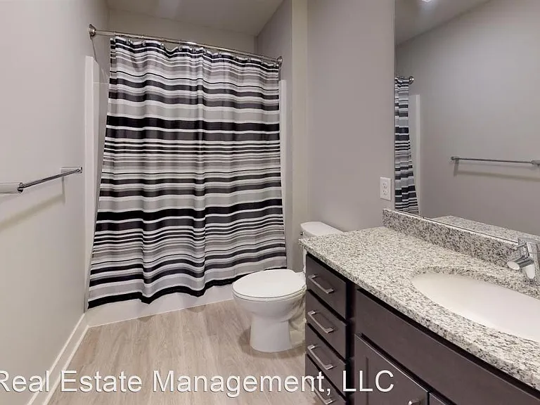 Hanover Townhomes — Photo 72