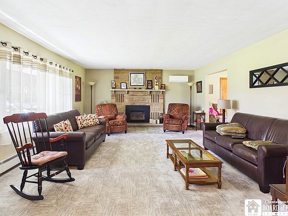 4th image of 3402 Fortune Dr