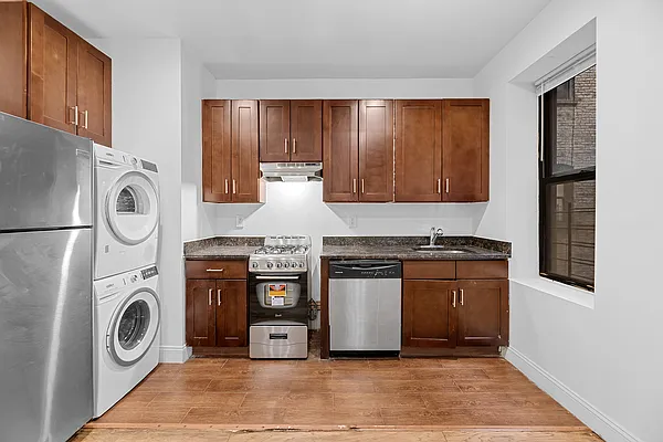 Rented by REAL New York | media 10