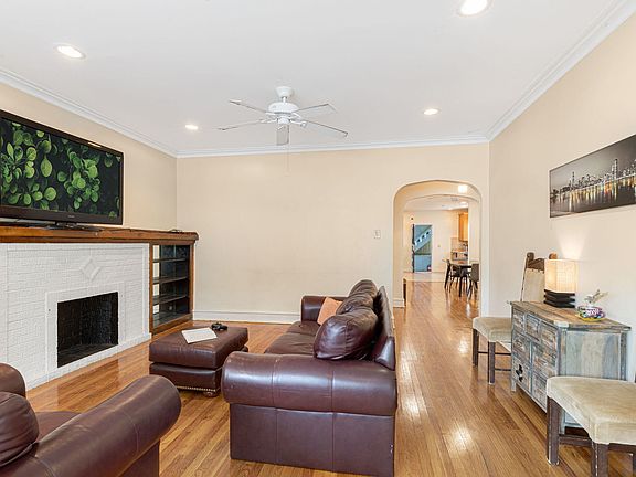 4th image of 5353 N Spaulding Ave